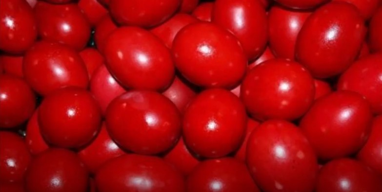 Τα κόκκινα αυγά